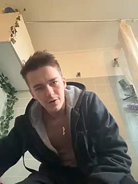 Toyjungee online show from 10-28-25, 03:25