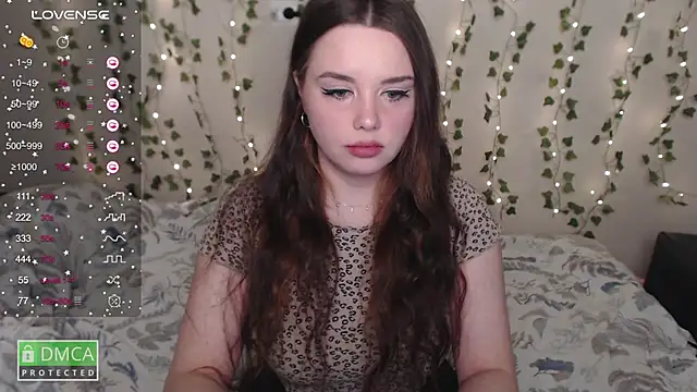 Snapshot of aliice_cutie chatting on 02-11-25, 07:27 aliice cutie online show from 02-11-25, 07:27