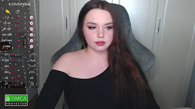 Snapshot of aliice_cutie chatting on 02-19-25, 08:41 aliice cutie online show from 02-19-25, 08:41