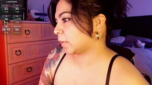 kimmiakiss22 online show from 01-10-26, 12:56