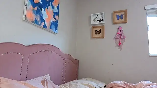 highly inappropriate online show from 03-24-26, 02:11