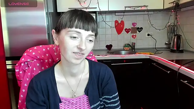 TayanaJons online show from 02-05-25, 10:51