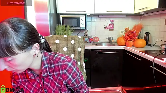 TayanaJons online show from 09-27-25, 07:02