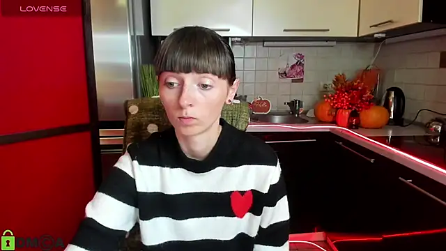 TayanaJons online show from 10-22-25, 06:57