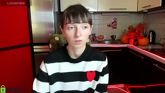 TayanaJons online show from 11-10-25, 07:51