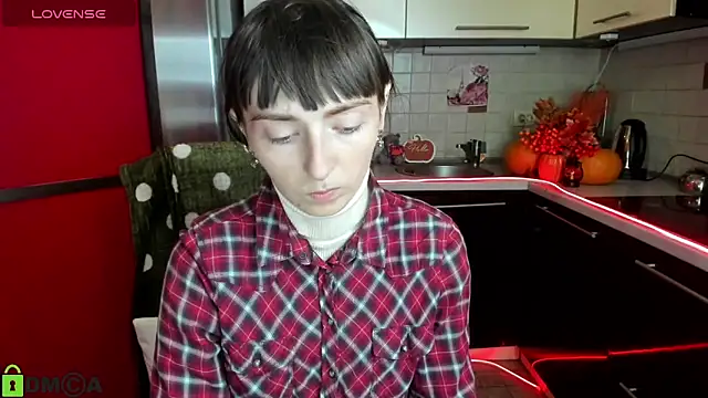 TayanaJons online show from 11-17-25, 07:58