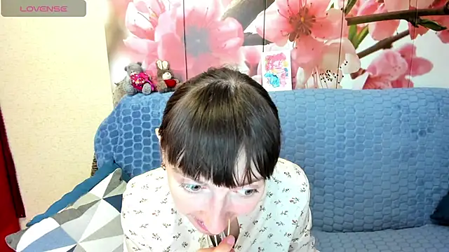TayanaJons online show from 06-04-26, 09:15
