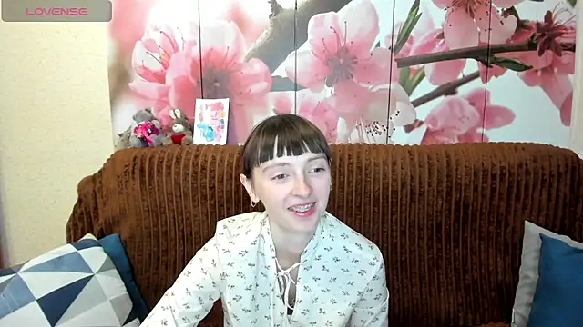 TayanaJons online show from 06-15-26, 07:10