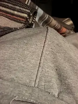 Freezing Duck online show from 12-18-25, 03:01