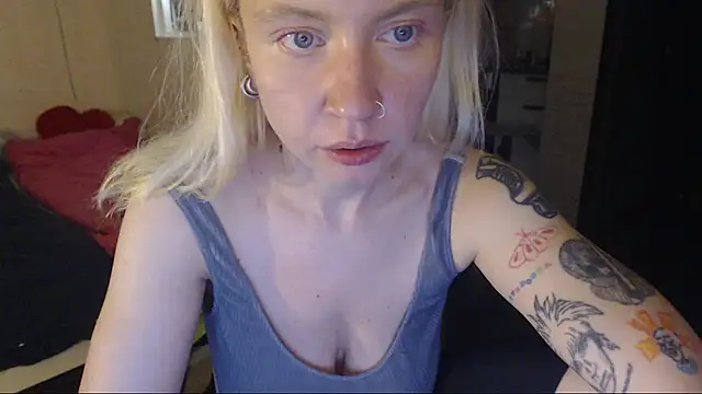 amanda kiss kiss online show from 10-26-25, 03:40