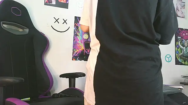 Snapshot of IM_MAYA chatting on 03-05-25, 07:49 IM MAYA online show from 03-05-25, 07:49