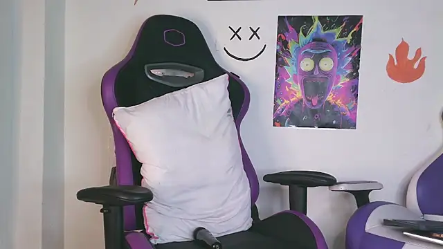 Snapshot of IM_MAYA chatting on 03-09-25, 01:37 IM MAYA online show from 03-09-25, 01:37