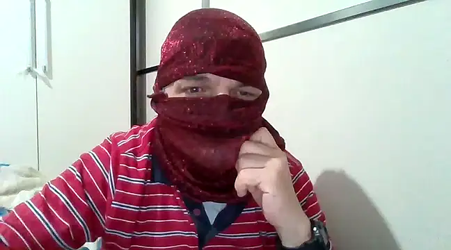 Snapshot of asira39 chatting on 03-10-25, 01:23 asira39 online show from 03-10-25, 01:23