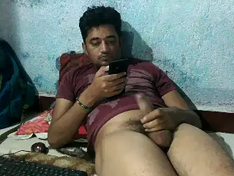 Snapshot of Rocobodymassager chatting on 03-05-25, 05:50 Rocobodymassager online show from 03-05-25, 05:50