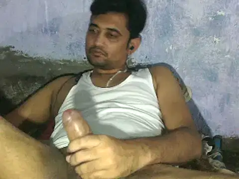 Snapshot of Rocobodymassager chatting on 09-19-25, 04:40 Rocobodymassager online show from 09-19-25, 04:40