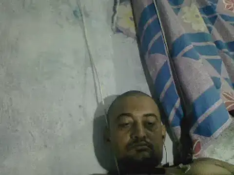 Snapshot of Rocobodymassager chatting on 10-27-25, 10:41 Rocobodymassager online show from 10-27-25, 10:41