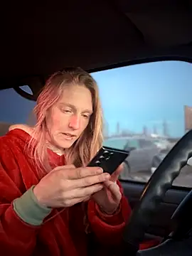 GoldenFlameGoddess online show from 12-01-25, 02:55