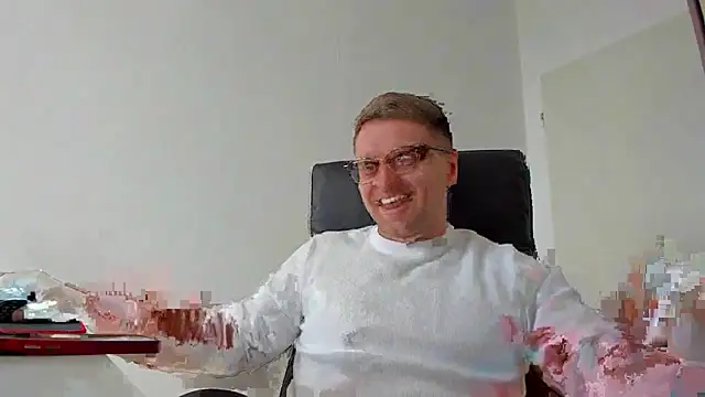 Snapshot of Findom_guy chatting on 03-16-25, 11:27 Findom guy online show from 03-16-25, 11:27