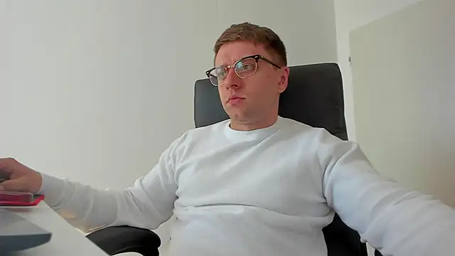 Snapshot of Findom_guy chatting on 03-22-25, 11:53 Findom guy online show from 03-22-25, 11:53