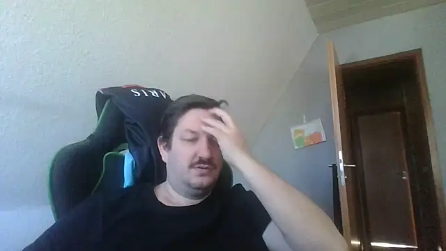 Snapshot of Golffahrer1982 chatting on 03-01-26, 08:49 Golffahrer1982 online show from 03-01-26, 08:49