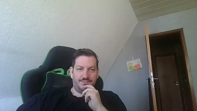 Snapshot of Golffahrer1982 chatting on 03-20-26, 09:47 Golffahrer1982 online show from 03-20-26, 09:47