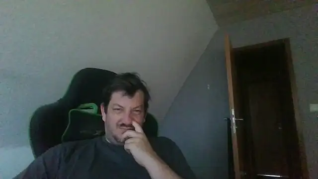 Golffahrer1982 online show from 05-31-26, 07:26