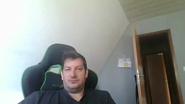 Golffahrer1982 online show from 07-31-26, 09:52