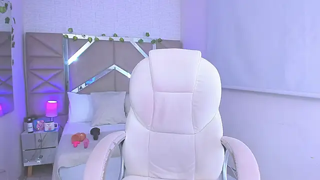 Zoe Lennoxx online show from 12-28-24, 04:30