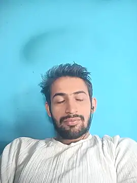 Snapshot of villian___ chatting on 11-17-25, 06:41 villian online show from 11-17-25, 06:41