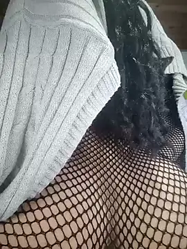 Snapshot of Victor-and-shelly chatting on 02-16-25, 06:43 Victor-and-shelly online show from 02-16-25, 06:43