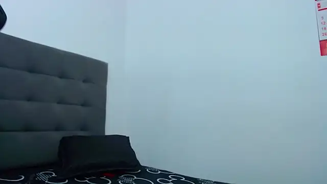 hanna rabbit  online show from 10-12-25, 02:21