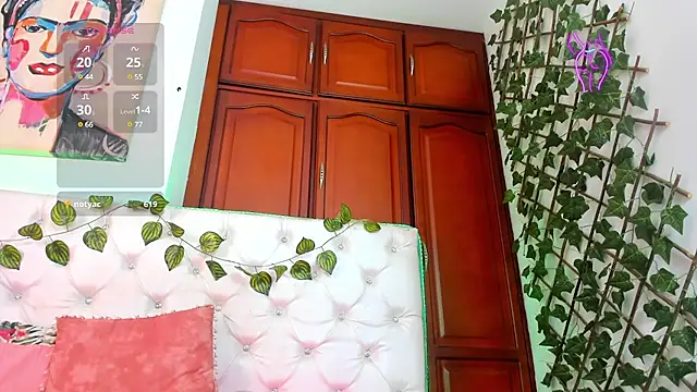 Andrea Williams24 online show from 03-05-25, 06:45