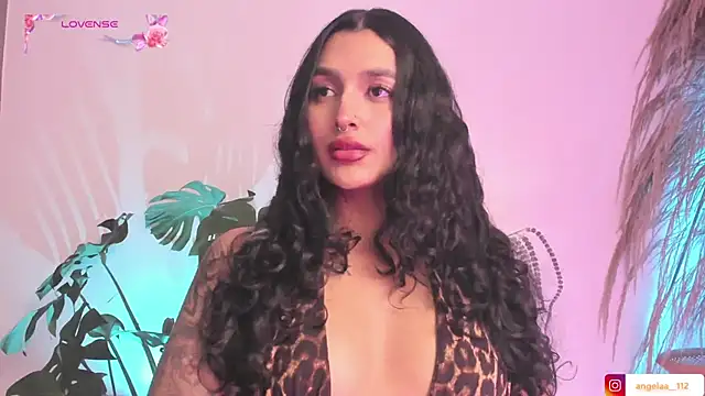 Snapshot of Anngel_1 chatting on 10-21-25, 07:36 Anngel 1 online show from 10-21-25, 07:36