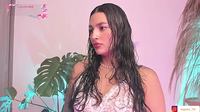 Snapshot of Anngel_1 chatting on 10-30-25, 05:13 Anngel 1 online show from 10-30-25, 05:13