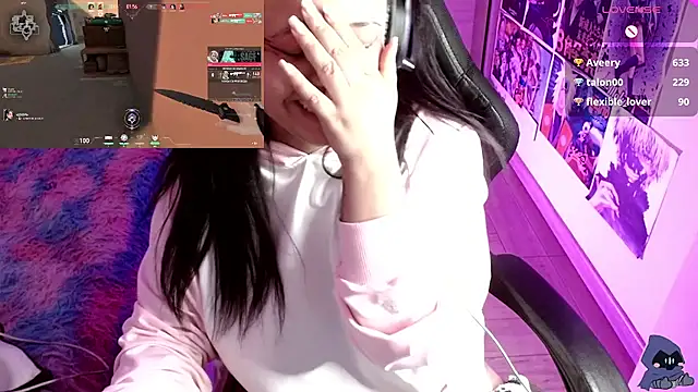 Emmachan19 online show from 01-17-25, 10:22