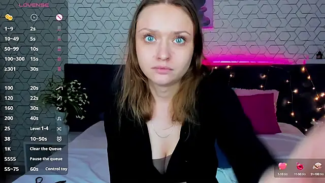 Linda Bryant online show from 12-06-24, 04:03