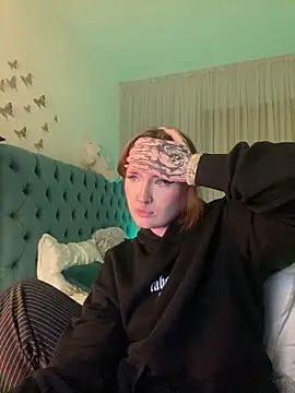  Chlo  e online show from 02-22-25, 04:18