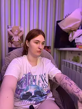  Chlo  e online show from 11-17-25, 01:00