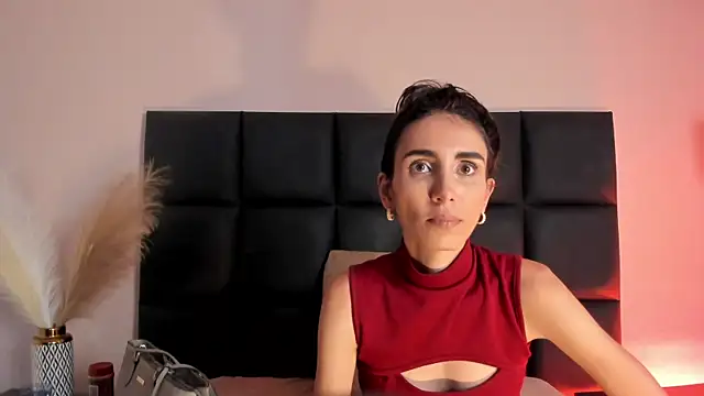 Nina Cavaali online show from 12-02-25, 06:03