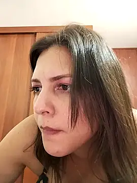 Mia Hampton online show from 03-07-25, 01:31