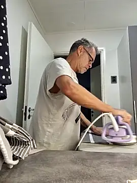 DarrenSullivanSlut online show from 02-18-25, 07:10