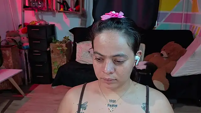 Cuttiealice online show from 09-09-25, 05:01