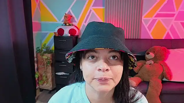 Cuttiealice online show from 09-24-25, 11:57