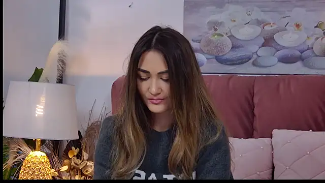 Snapshot of NicolLopeze chatting on 01-03-25, 12:30 NicolLopeze online show from 01-03-25, 12:30