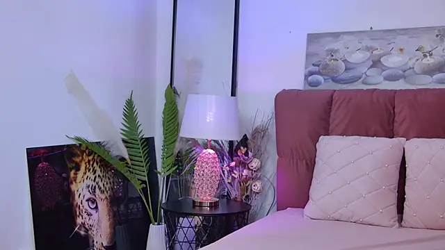 Snapshot of NicolLopeze chatting on 01-30-25, 11:44 NicolLopeze online show from 01-30-25, 11:44