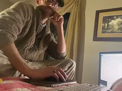 MaxSpadeErotica online show from 04-11-26, 08:51