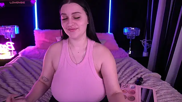 Snapshot of JeysyPotter chatting on 12-09-24, 02:17 JeysyPotter online show from 12-09-24, 02:17