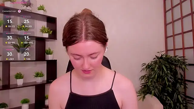 Snapshot of KateCuddle chatting on 08-06-26, 02:46 KateCuddle online show from 08-06-26, 02:46