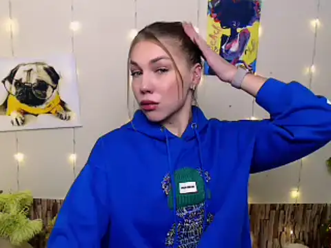 Snapshot of Sport_Tall_Doll chatting on 12-10-24, 11:11 Sport Tall Doll online show from 12-10-24, 11:11