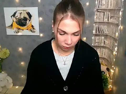 Snapshot of Sport_Tall_Doll chatting on 01-10-25, 08:18 Sport Tall Doll online show from 01-10-25, 08:18